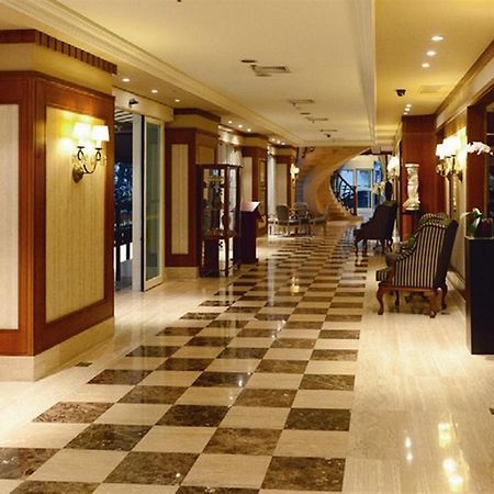 Gran Estanplaza Berrini Hotel São Paulo Exterior photo Interior of the hotel