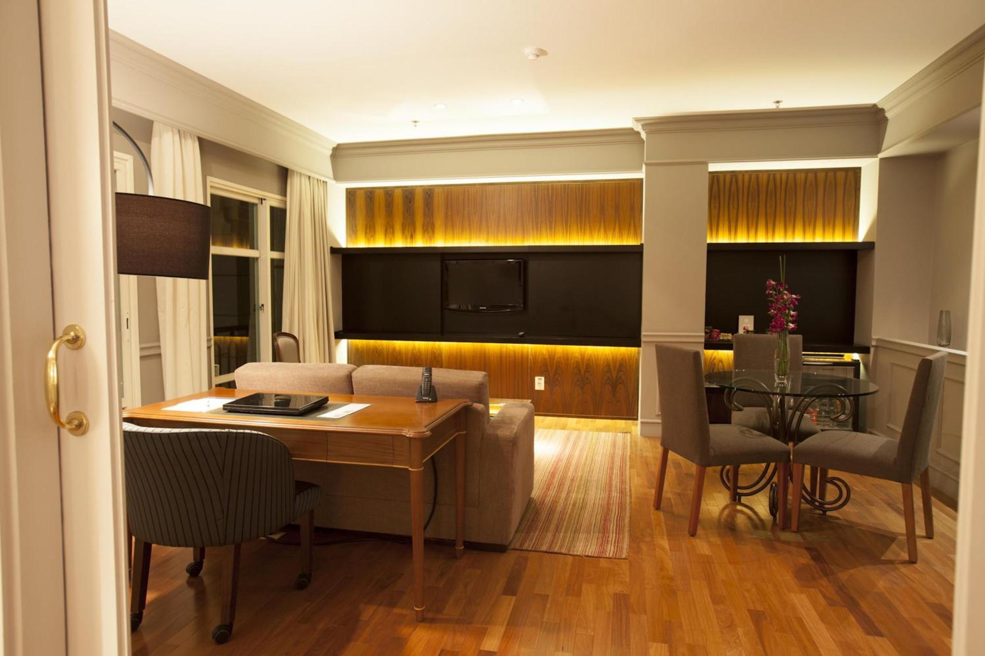 Gran Estanplaza Berrini Hotel São Paulo Room photo A living room in a typical apartment